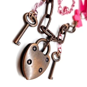 detajli pink bronaste spring summer dolge ogrlice
