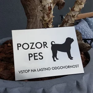 srebrno crna tablica pozor pes shar pei samolepilna ali za na fasado_TinaDesign