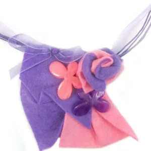 detajli viola lavender ogrlice iz filca z vrtnicami_TinaDesign